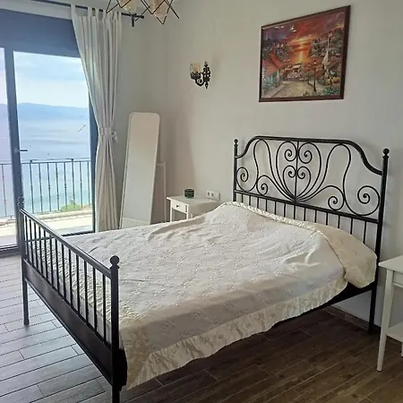 Konak Arya *