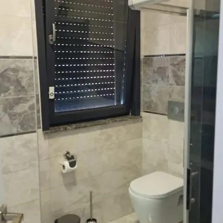 לינה וארוחת בוקר Konak Arya Ayvacik (Canakkale)