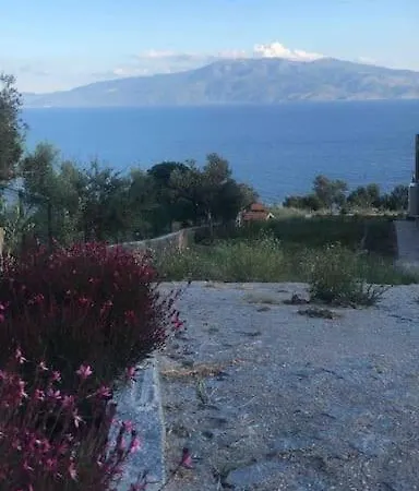 Konak Arya Ayvacik (Canakkale)