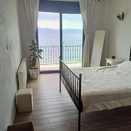 Konak Arya Ayvacik (Canakkale)