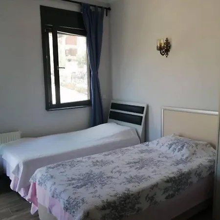 לינה וארוחת בוקר Konak Arya *